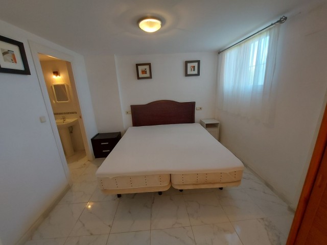 4 Bedrooms Apartment in La Duquesa