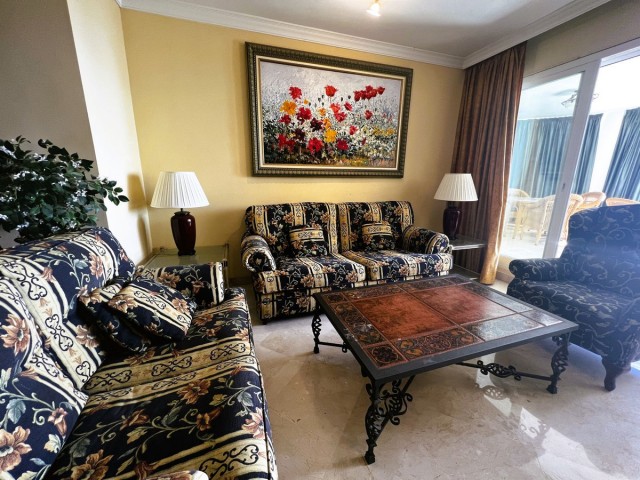 2 Bedrooms Apartment in Puerto Banús