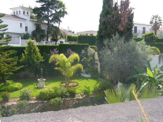 Villa avec 5 Chambres  à Marbella