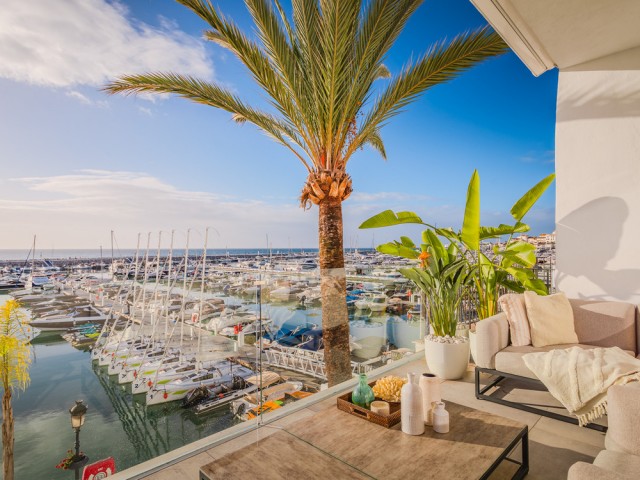 Kattohuoneisto, Puerto Banús, R4300624