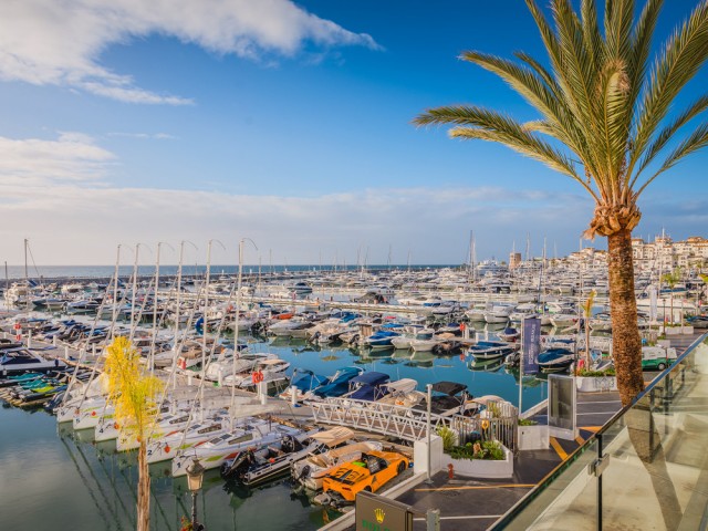 Kattohuoneisto, Puerto Banús, R4300624