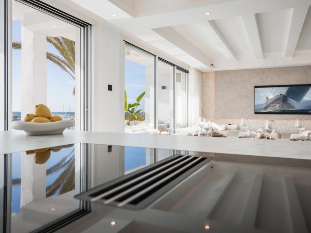 Kattohuoneisto Puerto Banús