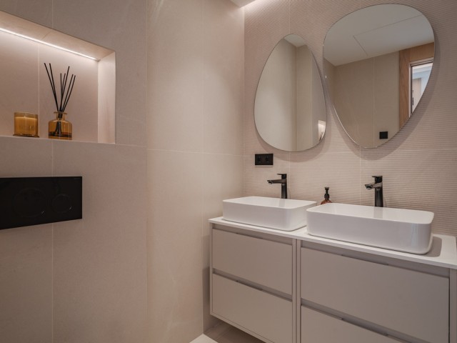 Kattohuoneisto Puerto Banús