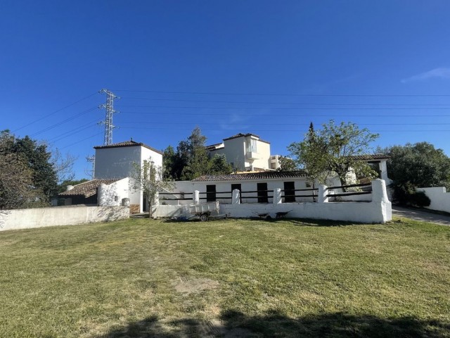 Villa, Estepona, R4301299
