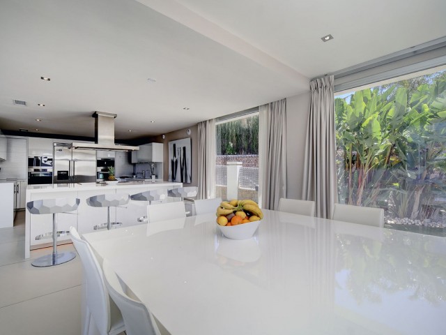 5 Sovrums Villa i Nueva Andalucía