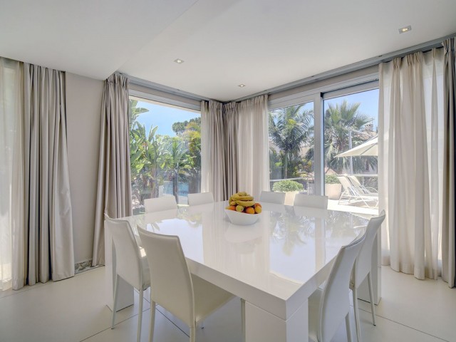 5 Sovrums Villa i Nueva Andalucía