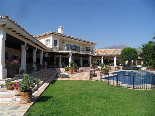 8 Sovrums Villa i La Quinta