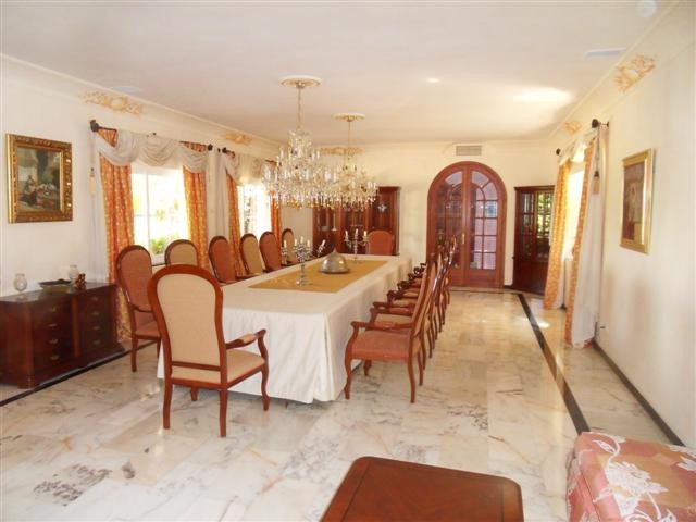 8 Sovrums Villa i La Quinta