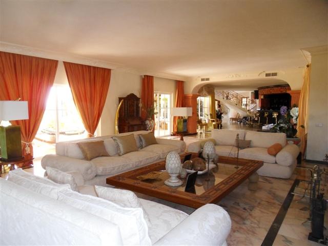 8 Sovrums Villa i La Quinta