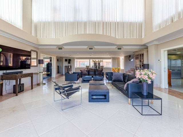 Penthouse, Nueva Andalucia, R4301827