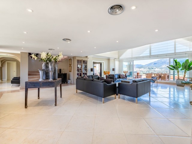 Penthouse in Nueva Andalucía