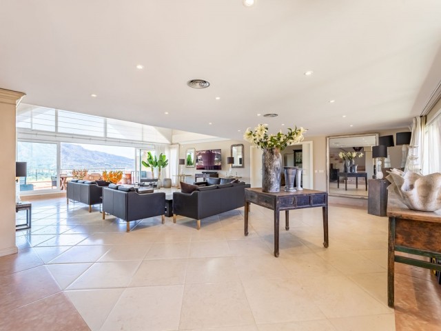 Penthouse in Nueva Andalucía