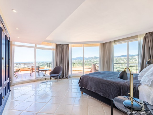Penthouse in Nueva Andalucía