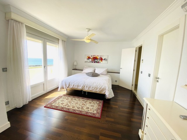 5 Slaapkamer Rijtjeshuis in Estepona