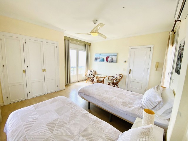 5 Slaapkamer Rijtjeshuis in Estepona