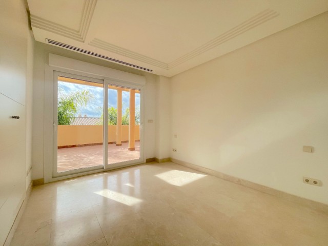 Appartement, Nueva Andalucia, R4306171