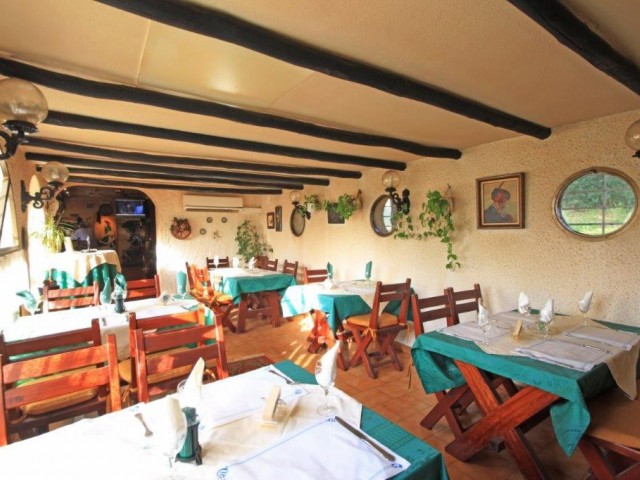 Kommerziell in Marbesa