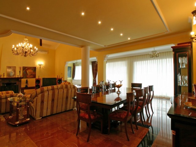 5 Sovrums Villa i Málaga