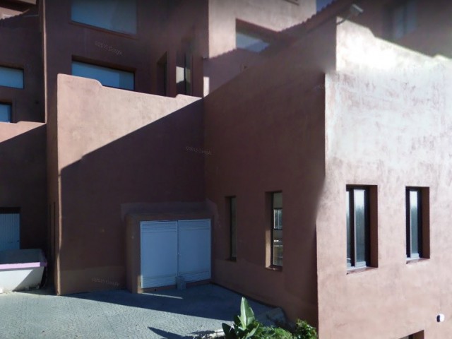 Commercial in La Mairena