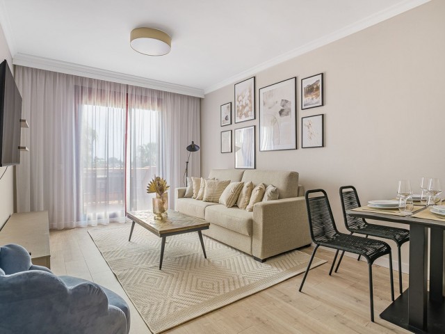 Apartment, El Paraiso, R4309450