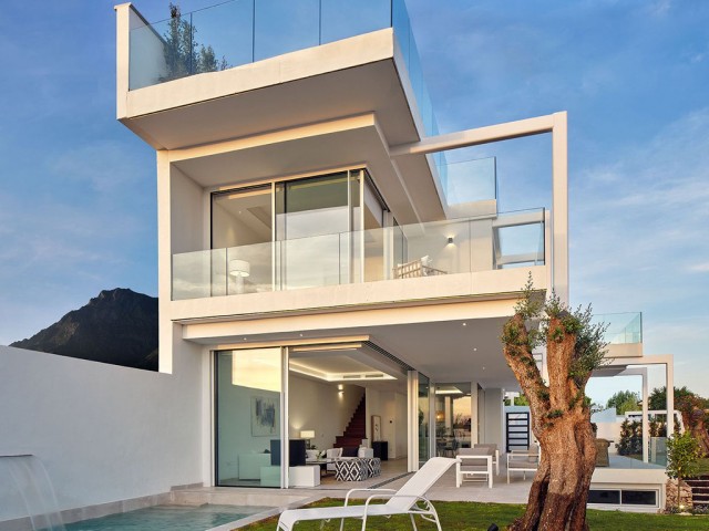 Villa con 3 Dormitorios  en Marbella