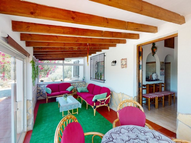 Villa avec 4 Chambres  à El Borge