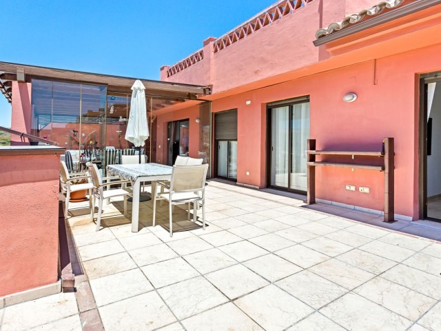 Penthouse in Casares Playa