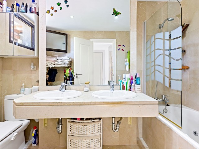 Penthouse in Casares Playa