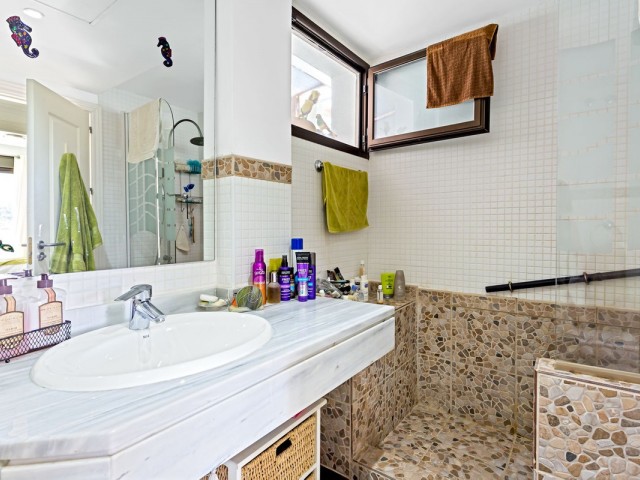 Penthouse in Casares Playa