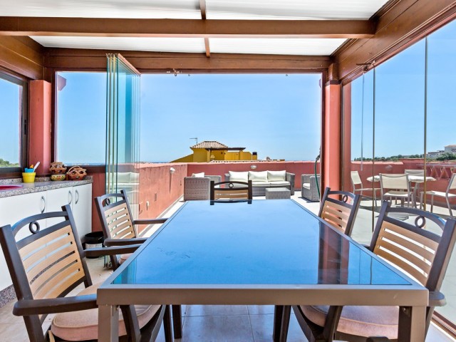 Penthouse in Casares Playa
