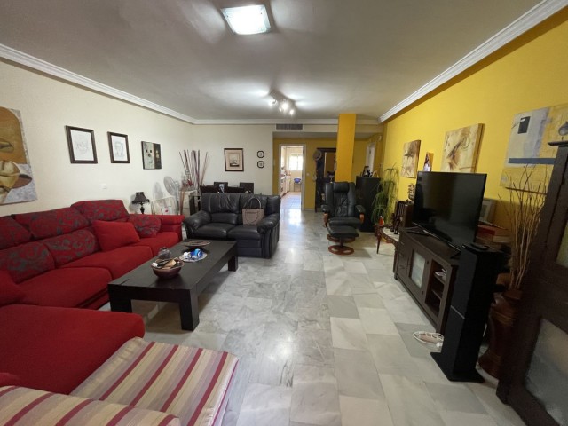 Appartement, Estepona, R4317091