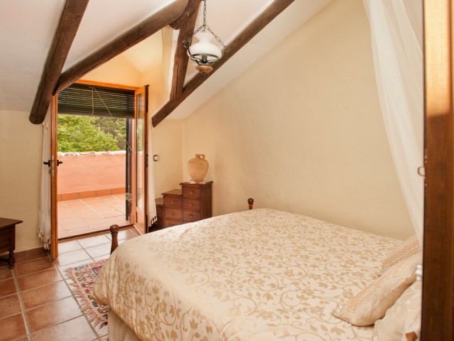 6 Bedrooms Villa in Archidona