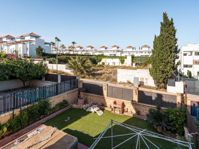 Reihenhaus, Cancelada, R4319359