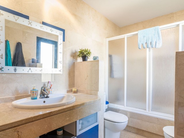 Maison mitoyenne avec 3 Chambres  à Cancelada