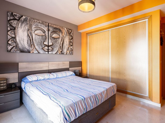 Maison mitoyenne, Cancelada, R4319359