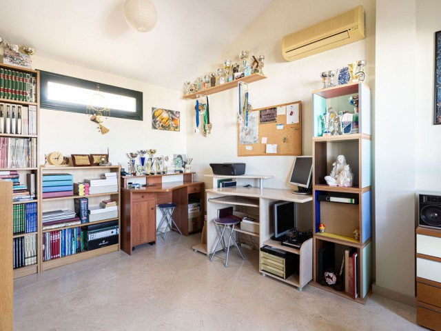 Maison mitoyenne avec 3 Chambres  à Cancelada