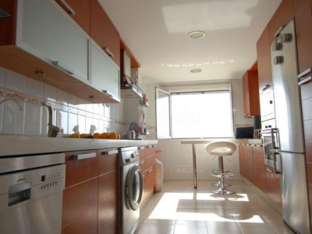 Apartment, Estepona, R4319989