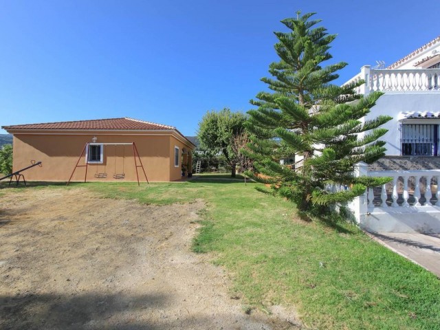 5 Soveroms Villa i Alhaurín de la Torre