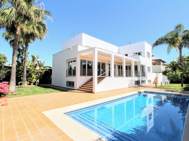 Villa, San Pedro de Alcántara, R3229714