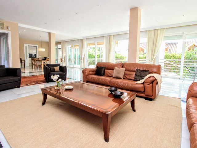 6 Bedrooms Villa in San Pedro de Alcántara