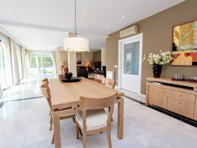 6 Bedrooms Villa in San Pedro de Alcántara