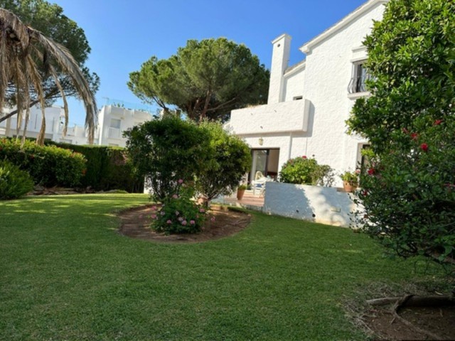 Maison mitoyenne, Nueva Andalucia, R4330330