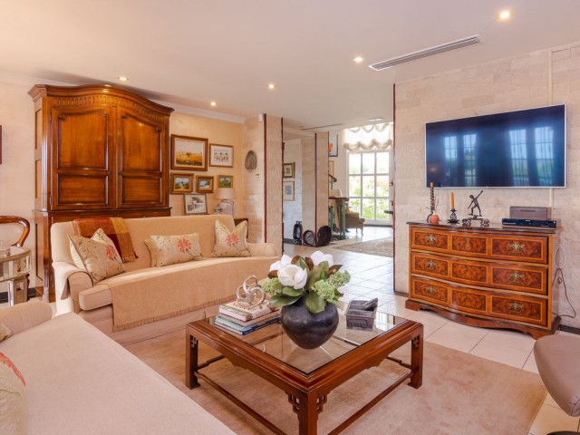 Villa avec 5 Chambres  à La Cala de Mijas