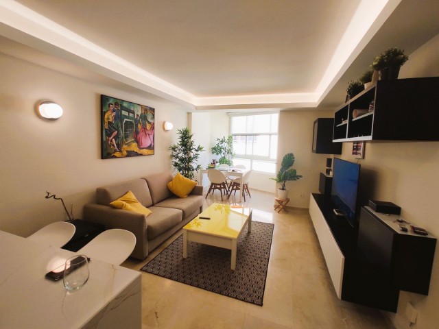 Apartment, Marbella, R4335031