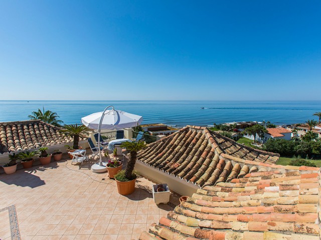 Takvåning i Elviria