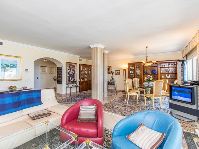 Takvåning i Elviria