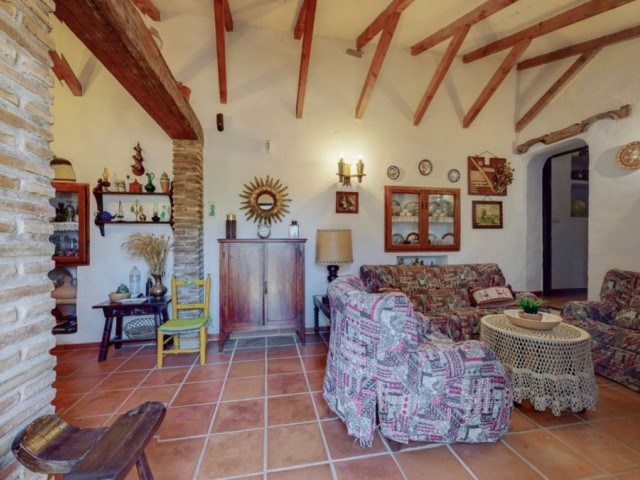 Villa avec 6 Chambres  à El Cortijuelo