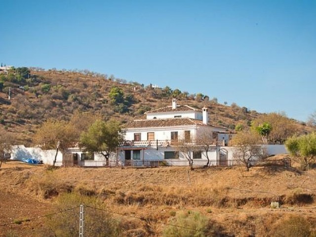 Villa avec 4 Chambres  à Coín