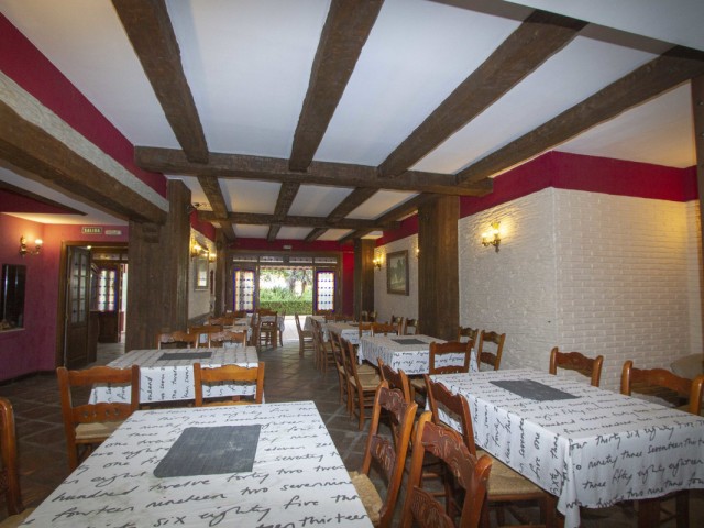 Kommerziell in Marbesa