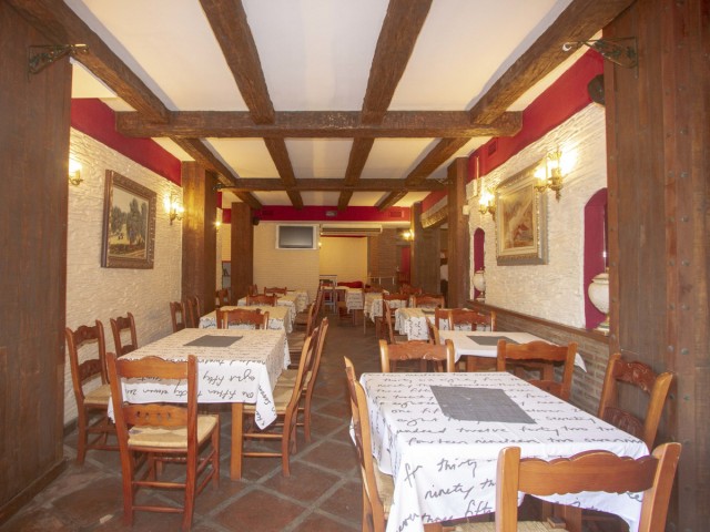 Commercial, Marbesa, R3270835